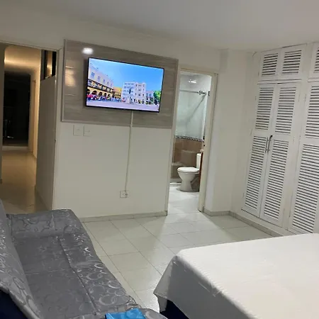 Con Bano Interno Cerca Al Aeropuerto *
