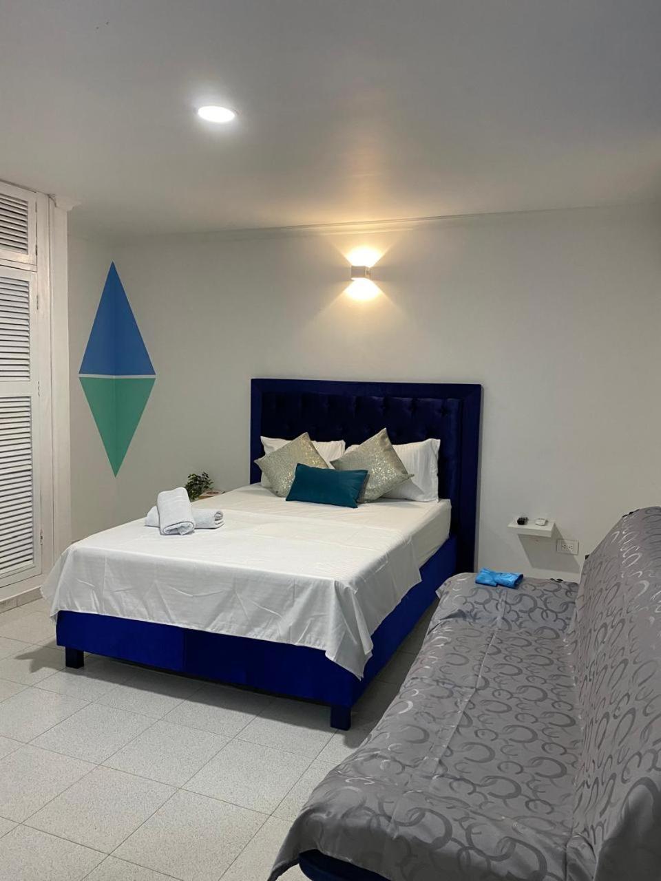 Con Bano Interno Cerca Al Aeropuerto Homestay *